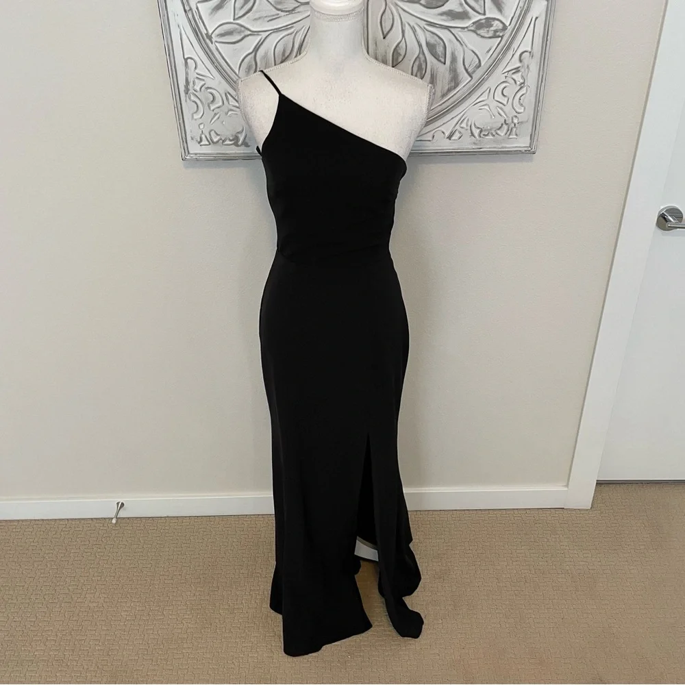 AMSALE Sloan Black Gown, Size 2 - Picture 5 of 13